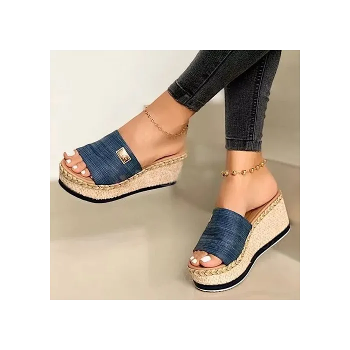 Fashionable high platform sandals - flip flopsSandals