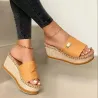 Fashionable high platform sandals - flip flopsSandals