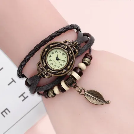 Mehrschichtiges Vintage-Armband - mit Quarzuhr - Perlen / Blatt