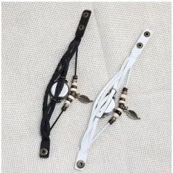 Mehrschichtiges Vintage-Armband - mit Quarzuhr - Perlen / Blatt