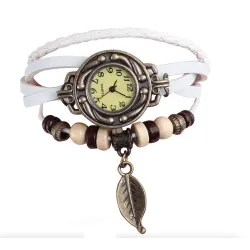 Mehrschichtiges Vintage-Armband - mit Quarzuhr - Perlen / Blatt