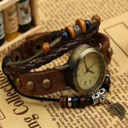 Vintage mehrschichtiges Lederarmband - mit Quarzuhr / Perlen