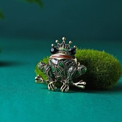 Crystal crowned frog - broochBrooches