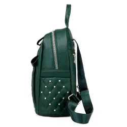 MochilasMochila de piel - con tachuelas decorativas - gran capacidad