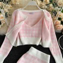 Strikket rutete sett - skjørt - vest - cardigan