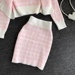 Gestricktes Plaid-Set - Rock - Weste - Strickjacke
