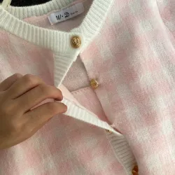 Strikket rutete sett - skjørt - vest - cardigan