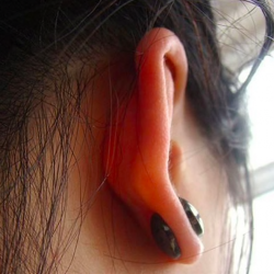 Boucles d'oreilles aimantées amincissantes