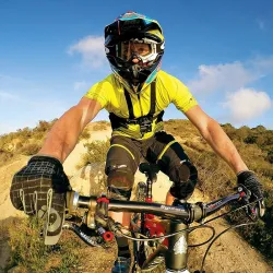 Adjustable chest strap - phone / GoPro camera holderMounts