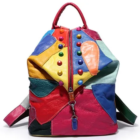 Mochila de couro - com rebites - cores coloridas do arco-íris