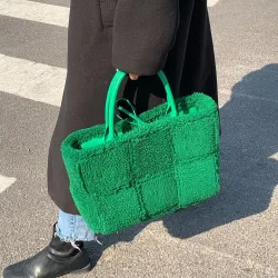 Bolsos de manoBolso de mano de felpa de moda - gran capacidad