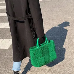 Bolsos de manoBolso de mano de felpa de moda - gran capacidad