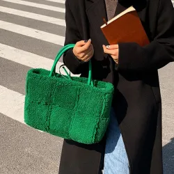 Bolsos de manoBolso de mano de felpa de moda - gran capacidad