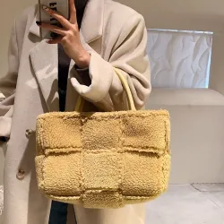 Bolsos de manoBolso de mano de felpa de moda - gran capacidad