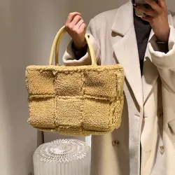 Bolsos de manoBolso de mano de felpa de moda - gran capacidad