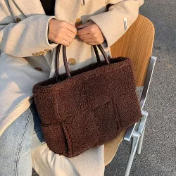 Bolsos de manoBolso de mano de felpa de moda - gran capacidad