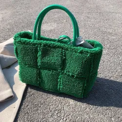 Bolsos de manoBolso de mano de felpa de moda - gran capacidad