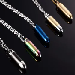 Collier en acier inoxydable avec pendentif balle