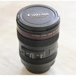 Mug à café en plastique - design lentille d'appareil photo - 420 ml