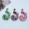 Broche paon en cristal