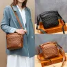 Sac à bandoulière en cuir - avec rivets