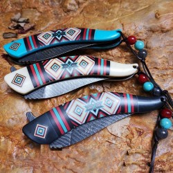 Sammenfoldelig lommekniv - dekorativt farverigt håndtag