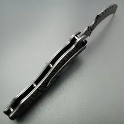 Sammenleggbar taktisk kniv - design med hodeskalle