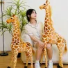 Realistische Giraffe - Plüschtier