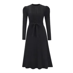 Elegant strikket kjole - lange ermer - midjebelte