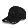 Baseball snapback cap - kjærlighetsbokstaver