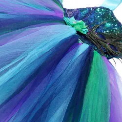 Peacock-asu - mekko höyhenillä / kukilla