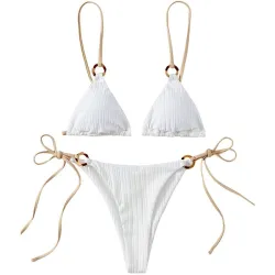 Seksikäs bikinisetti