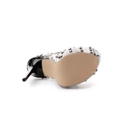 Sexy décolleté trasparenti con tacco alto - con rivetti