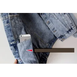 Kurze Jeansjacke - mit Zierperlen