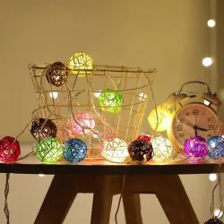 LED string garland - with rattan balls - battery powered - 2.5mChristmas