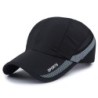 Sportowa czapka z daszkiem - z siatką - wodoodporna - unisexCzapki & Kapelusze