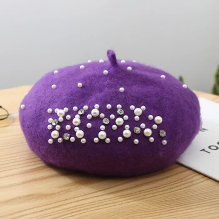 Gestrickte Wollmütze - mit Perlen / Kristallen