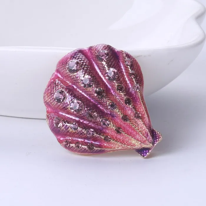 Concha de cristal - broche elegante