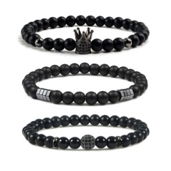 Armband met zwarte kralen - decoratieve kroon / bol / kruisArmbanden
