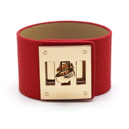 Breites Lederarmband – mit Metallverzierung