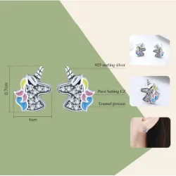 Boucles d'oreilles en argent avec licorne en cristal