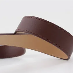 Vintage lærbelte - med utskåret metallspenne
