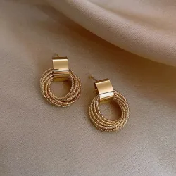 Elegante gyldne runde øredobber - flere sirkler