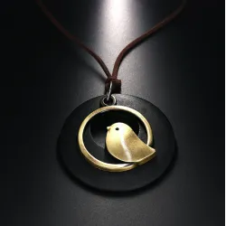 Pingente de madeira com pássaro - colar de corda