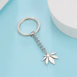 Porte-clés en argent avec pendentif feuille d'érable