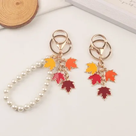 Pendentif feuilles d'érable colorées - porte-clés