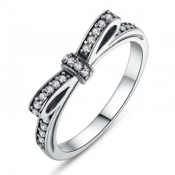 Elegant ring med krystallsløyfe - 925 sterling sølv