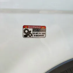 Hauska autotarra - Varoitus koneissa