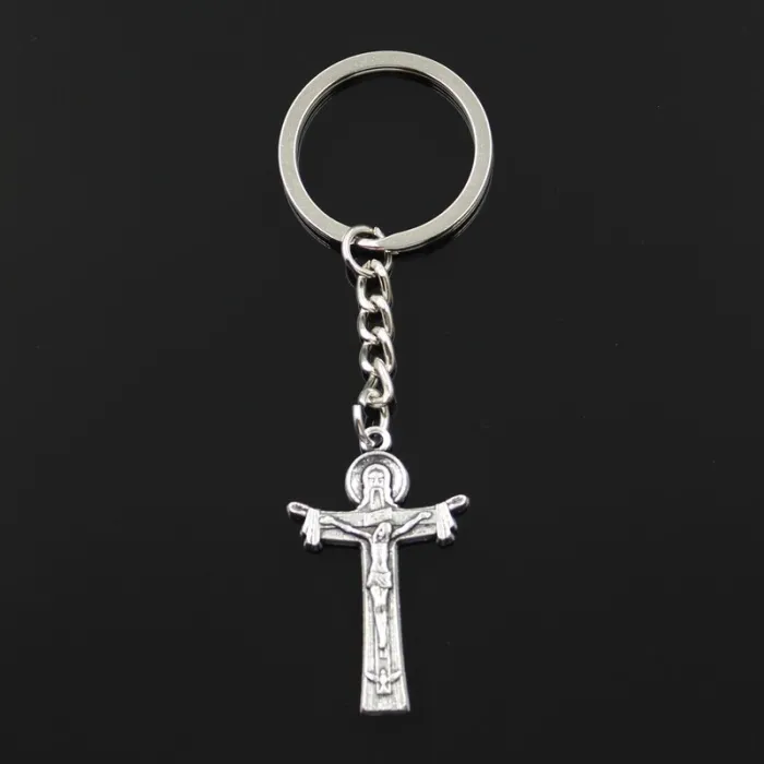 Jeesus ristillä - metallinen avaimenperä