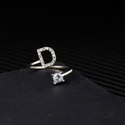Ring som kan endre størrelse - A-Z alfabetbokstaver med rhinestones